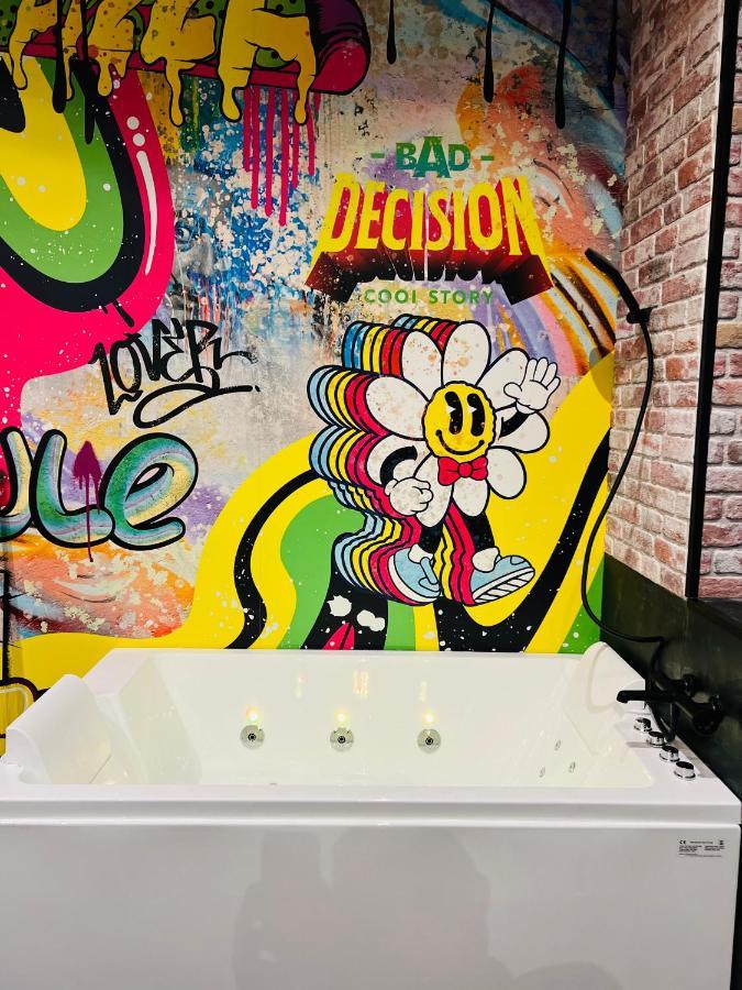 Capsule Street Art - Sauna- Jacuzzi - Playstation 5 - Billard - Netflix - Home Cinema - Terrasse Douai Buitenkant foto