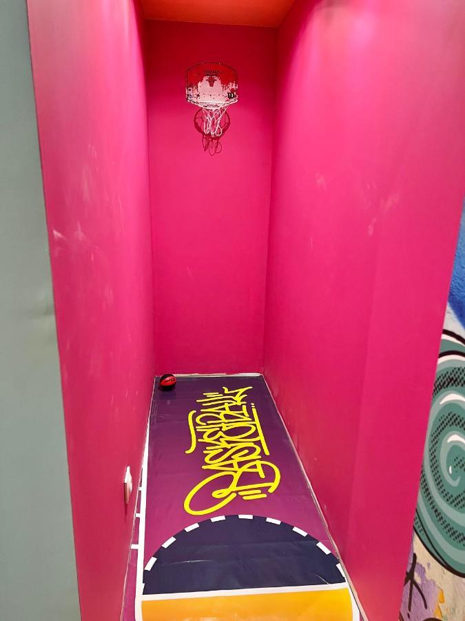 Capsule Street Art - Sauna- Jacuzzi - Playstation 5 - Billard - Netflix - Home Cinema - Terrasse Douai Buitenkant foto